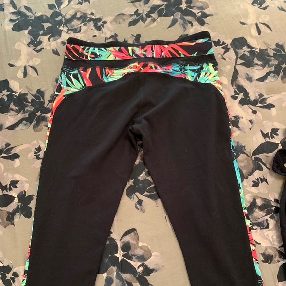 Fabletics Set - Picture 3 of 5